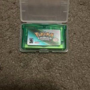 Pokémon Emerald GBA